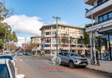 Oficina en venta en centro de Pinamar 