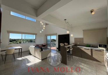 Se vende Duplex 4 ambientes en Pinamar con cochera