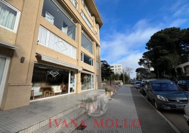 Local comercial en venta en Paseo El Agora, Pinamar Centro