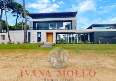 CASA EN VENTA - BARRIO PRIVADO LOS PIONEROS