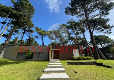 CASA EN VENTA - BARRIO ALAMOS