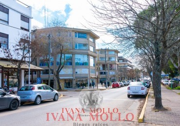 Local comercial en venta en Paseo El Agora, Pinamar Centro