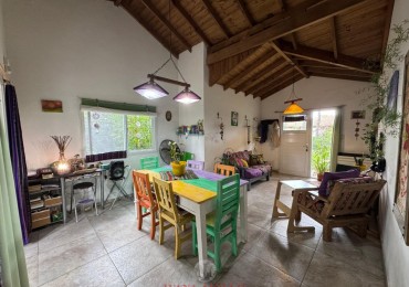 Casa en venta 4 ambientes en Pinamar sobre lote multifamiliar para desarrollos